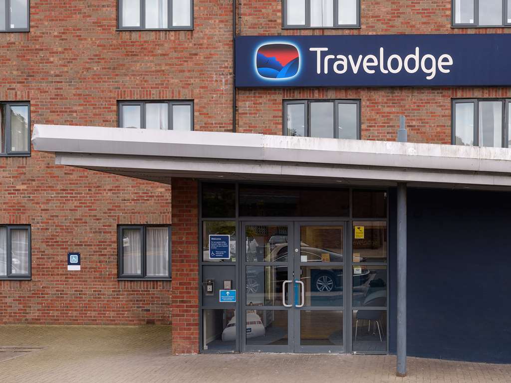 Travelodge Leeds Colton Garforth Exterior photo